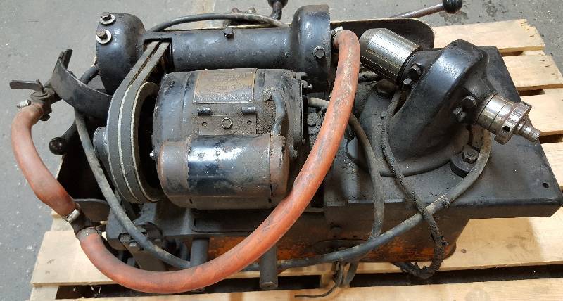 lot 6101 image: Wow, from and old machine shop is this Sioux valve face grinding machine.