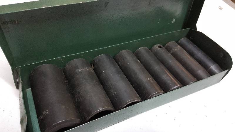 lot 6112 image: HD 38 socket drive Impact SAE deep 6 point socket set.  Size 38 thru 1316