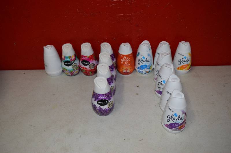 lot 50 image: 15 Air Fresheners