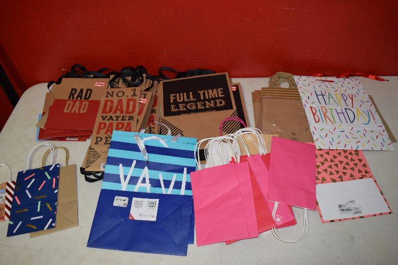 lot 59 image: Big lot of Gift Bags