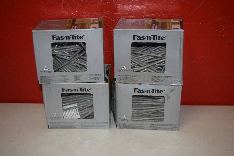 lot 91 image: 4 Boxes Fas-N-Tite Ringed Polebarn Nails