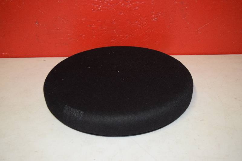 lot 128 image: The Back Saver Swivel Seat Cushion