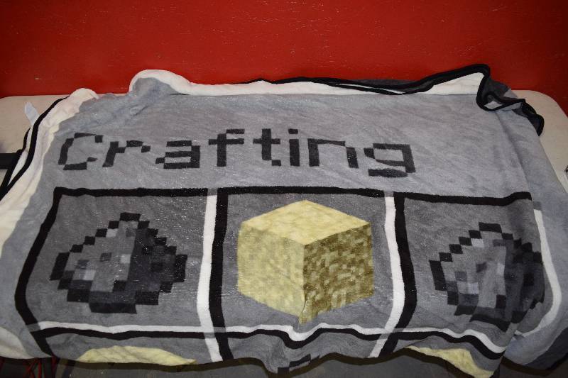 lot 190 image: Minecraft Plush Blanket