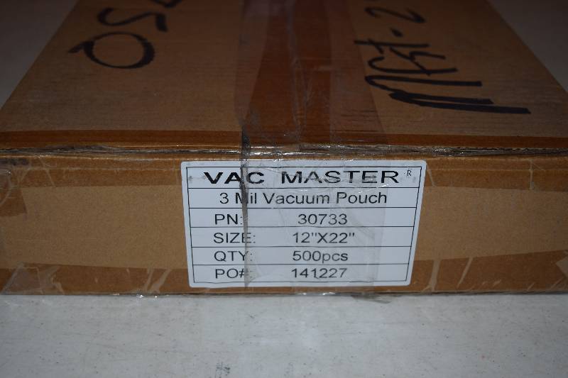 lot 230 image: 500 Vac Master Vac Pouches