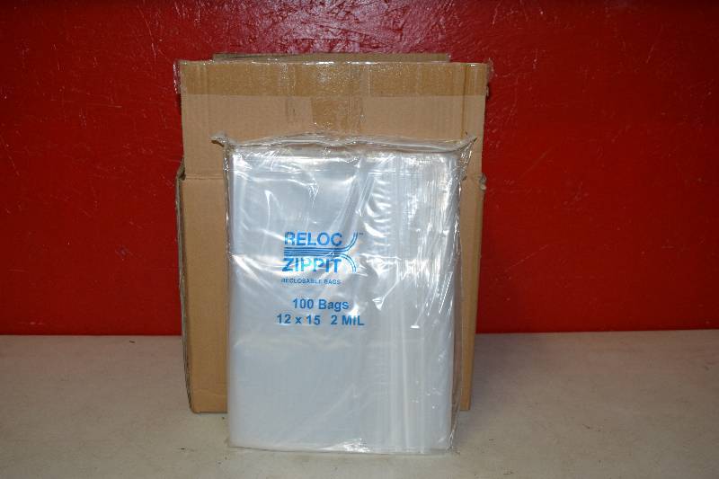 lot 231 image: 10 Packages of 100 Reloc Zippit Ziplock Type Bags
