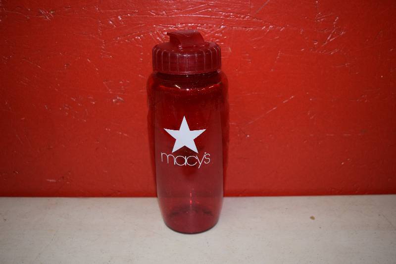 lot 237 image: 22 Water Bottles