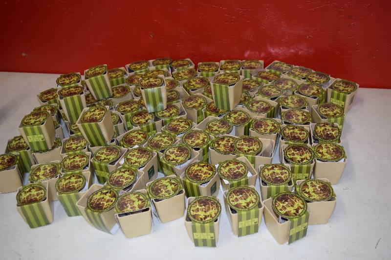 lot 238 image: 90 CBIZ Eco-Friendly Garden Kits