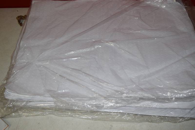 lot 278 image: 4 Packages of Tissue Paper