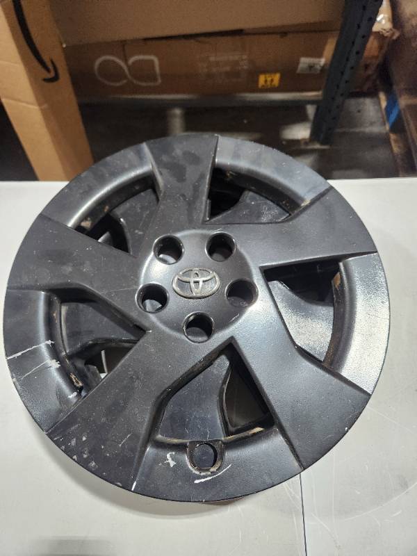 lot 1223 image: Set of 4 New 2010 10 2011 11 2017 17 Prius Hubcaps 16 Wheel Covers 61156 Black
