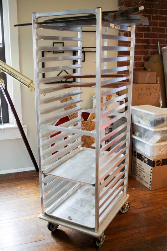 lot 3064 image: Full-Size Aluminum Sheet Pan Rack