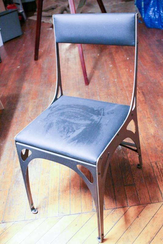 lot 3089 image: Metal Framed Chair