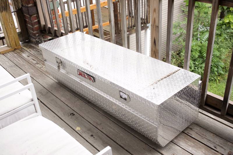 lot 3097 image: Delta Aluminum Truck Box