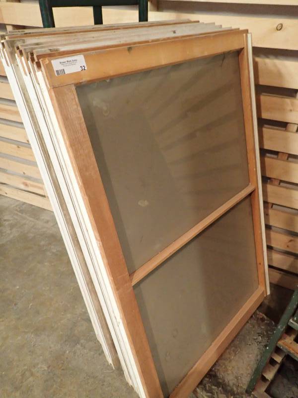 lot 32 image: (7) Wood Framed Windows