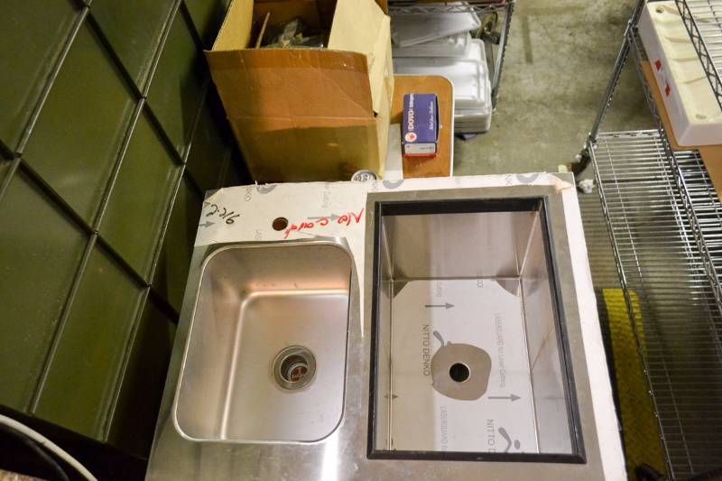 lot 55 image: Glastender DI-IW24 Ice & Water Unit