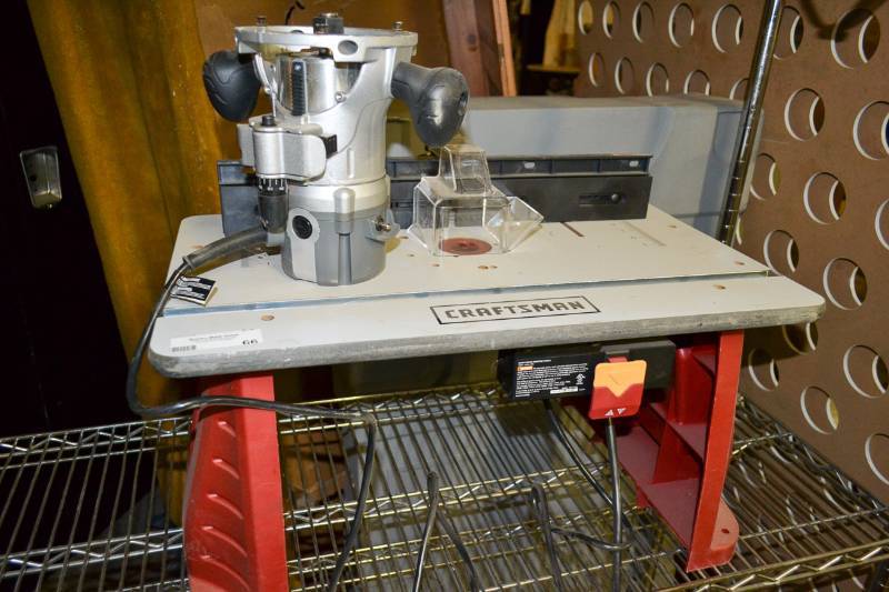 lot 66 image: Craftsman Router and Router Table