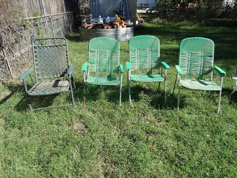 lot 462 image: 4 lawn chairs.