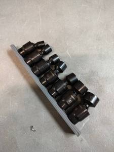 lot 1783 image: Husky 38In Drive Metric Pinless Universal 6 Point Impact Socket Set 7 Pieces