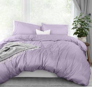 lot 4699 image: Utopia Bedding Duvet Cover Queen Size Set - 1 Duvet Cover with 2 Pillow Shams - 3 Pieces Comforter Cover with Zipper Closure - Ultra Soft Brushed Microfiber, 90 X 90 Inches (Queen, Lavender)