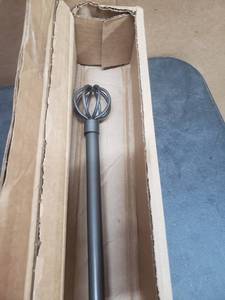 lot 4716 image: Professional Curtain Rod, Silver.