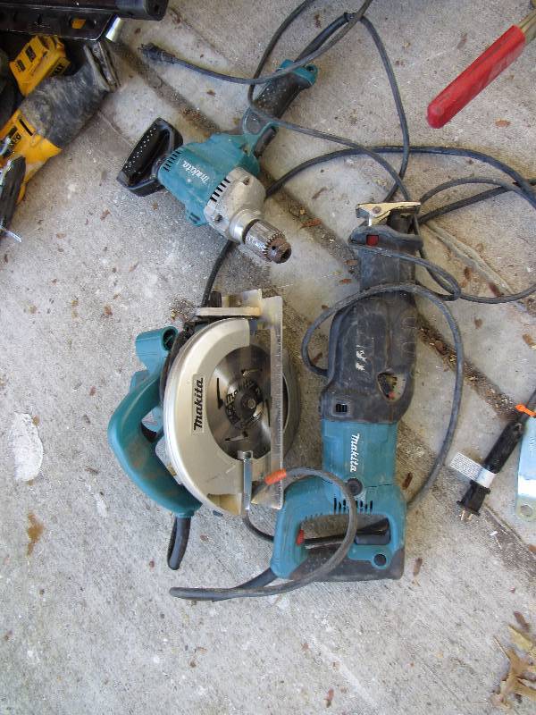 lot 1211 image: Lot Of Corded Makita Power Tools