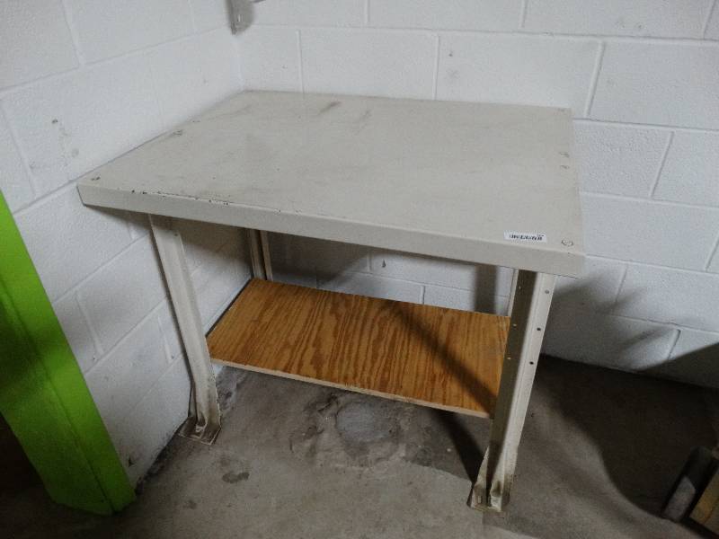 lot 104 image: Heavy duty metal shop table