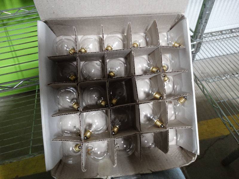 lot 126 image: Lot of 25 new appliance bulbs