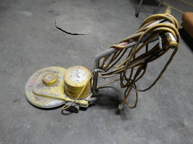lot 145 image: NSS Charger 20 high speed electric buffer