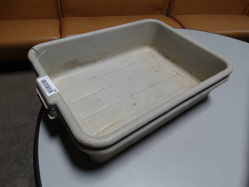 lot 148 image: 2 bus tubs