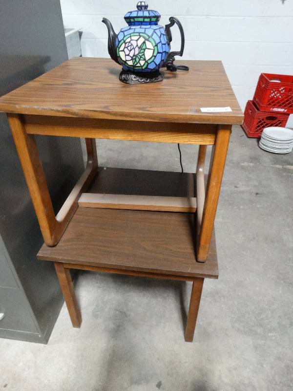 lot 156 image: 2 end tables & lamp