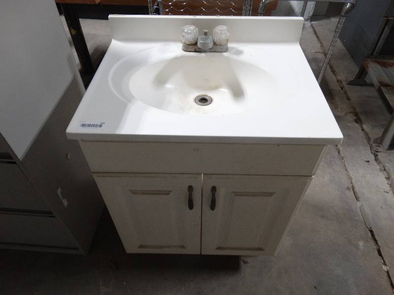 lot 165 image: Bathroom vanity w faucet- used