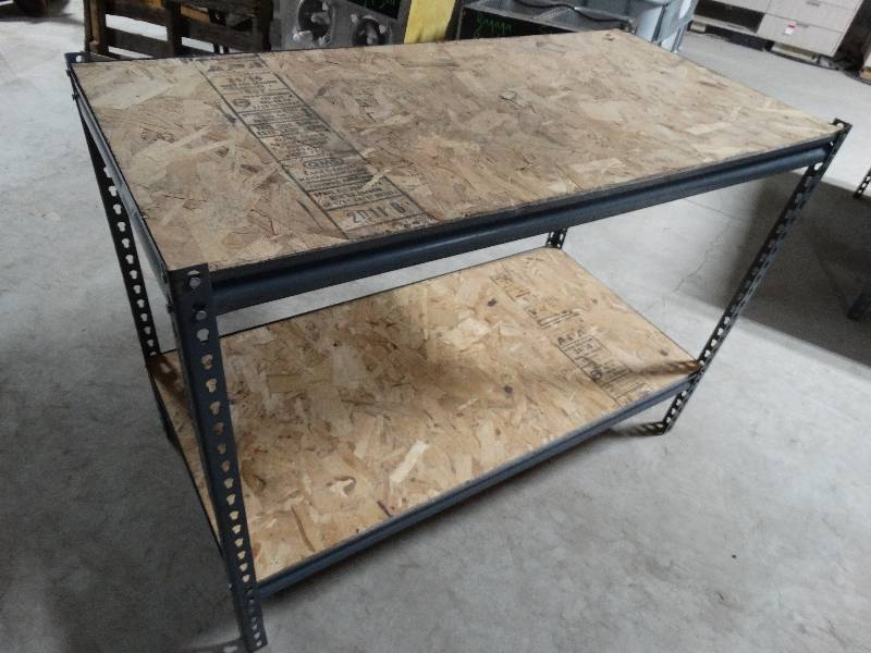 lot 189 image: 2 shelf metal & wood rack