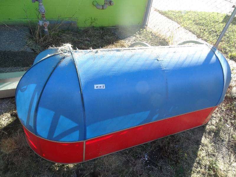 lot 208 image: Aluminum frame canopy w 2 aluminum post