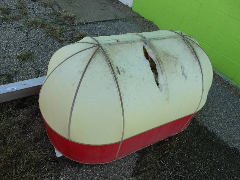 lot 209 image: Aluminum frame canopy w  aluminum post