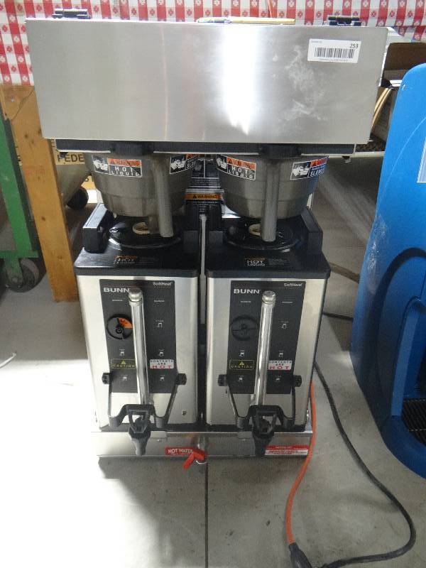 lot 253 image: Bunn Model-Dual SH DBC coffee maker w 2 dispensers