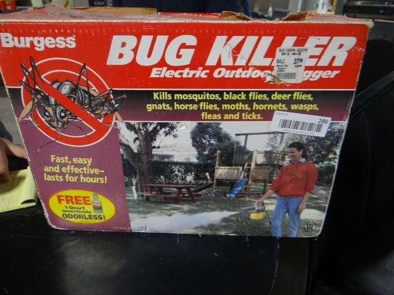 lot 280 image: Burgess bug killer outdoor fogger