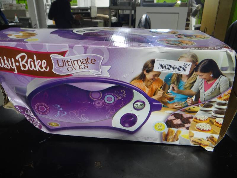 lot 287 image: Easy bake oven