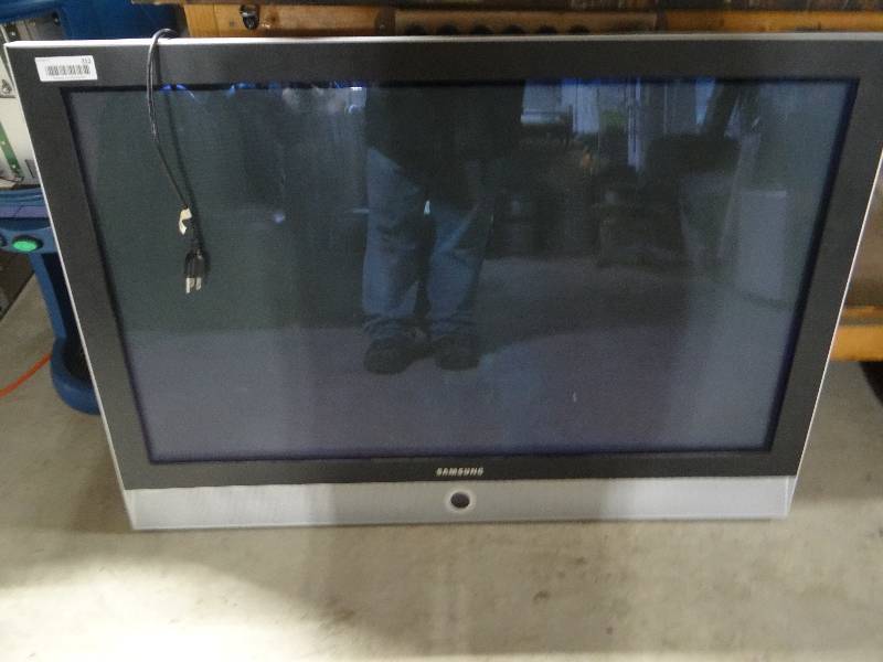 lot 312 image: Samsung 42 plasma tv