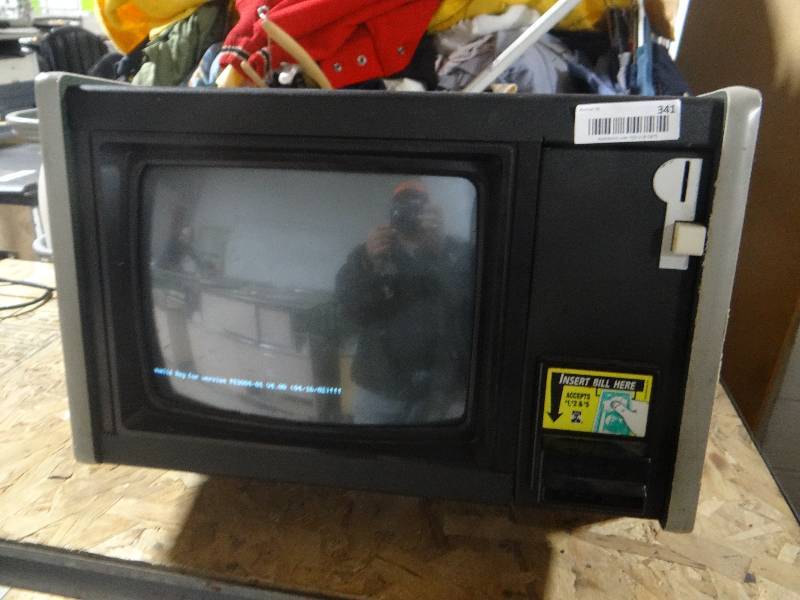 lot 341 image: Mega touch bar top game