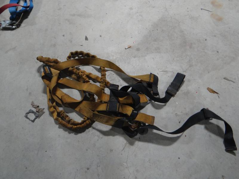 lot 350 image: Safety fall harness