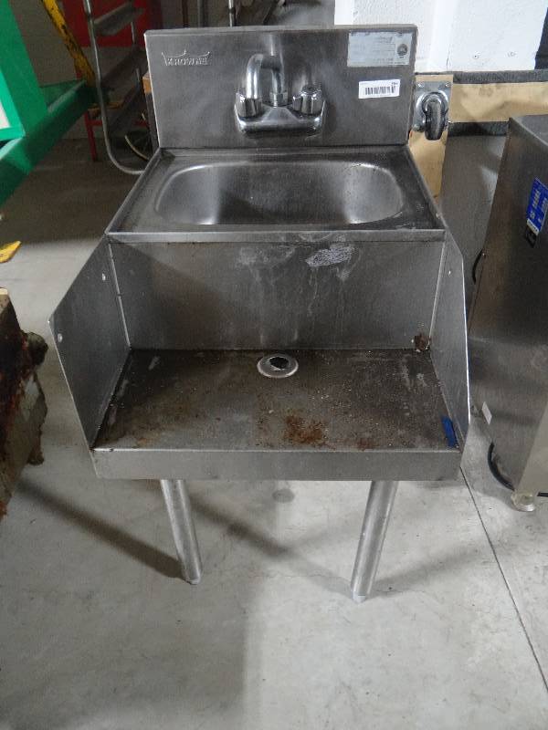 lot 363 image: Krowne stainless steel hand wash sink w faucet