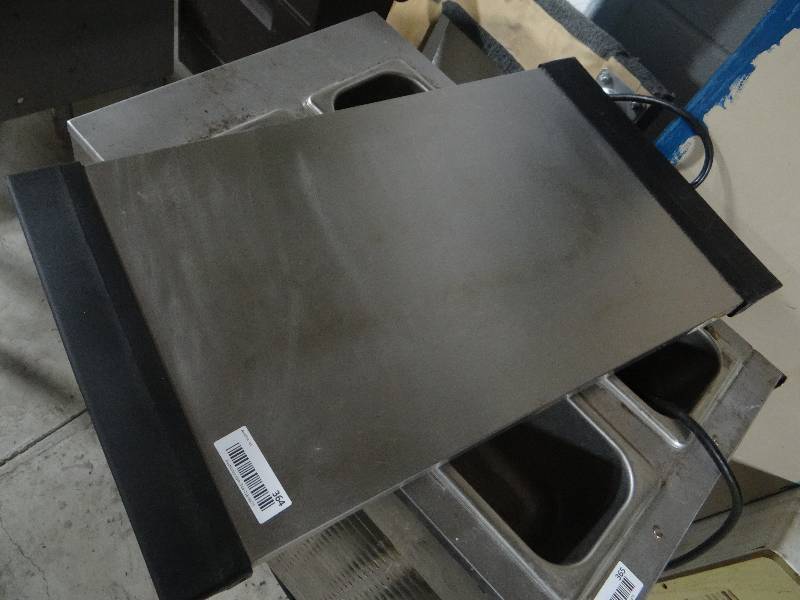 lot 364 image: 25 stainless steel hot plate food warmer