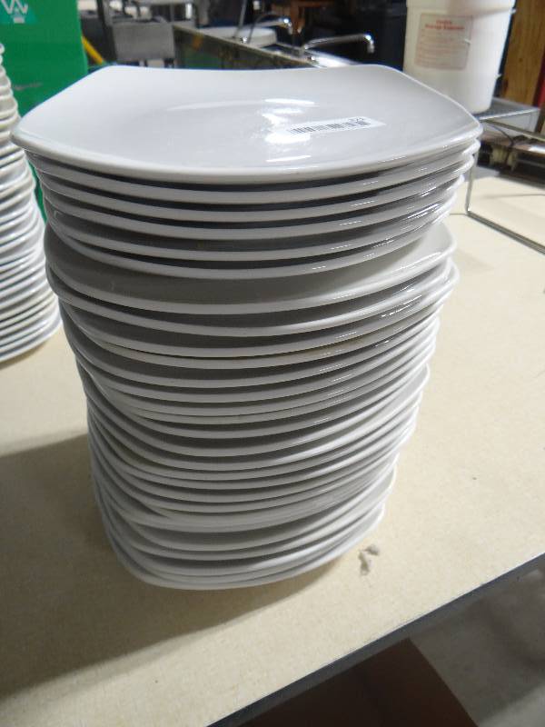 lot 371 image: 30 round edge square dinner plates