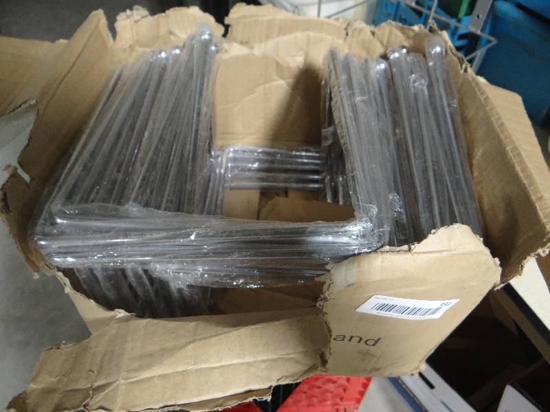 lot 391 image: 12 pizza tray stands