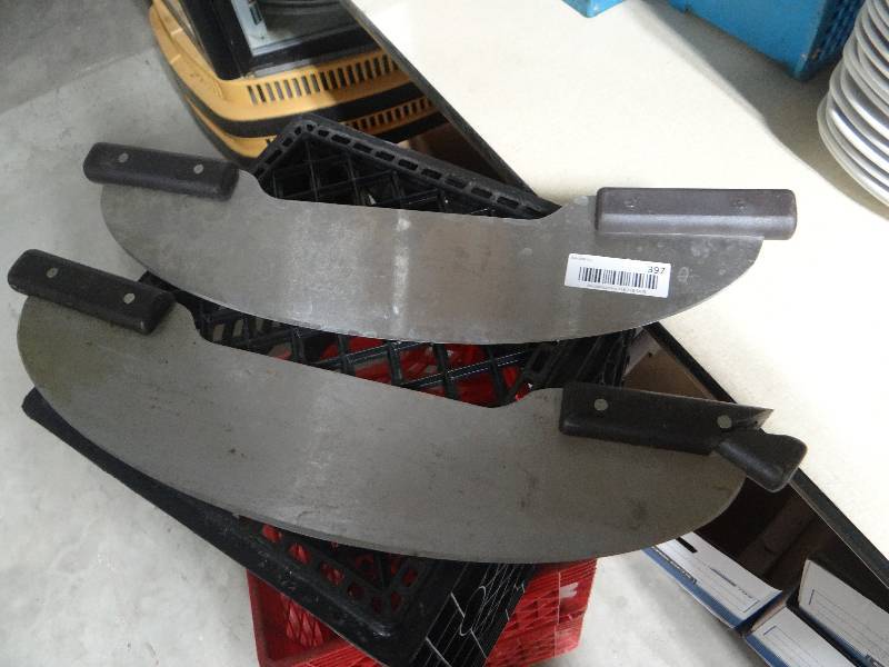 lot 397 image: 2 pizza cutters