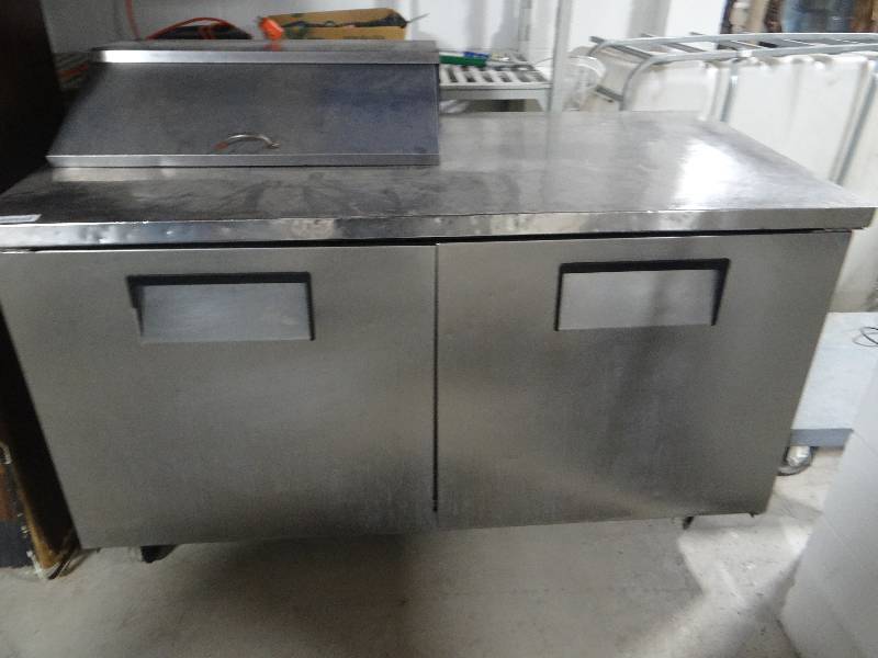 lot 407 image: True Model-TSSU-60-8 stainless prep table