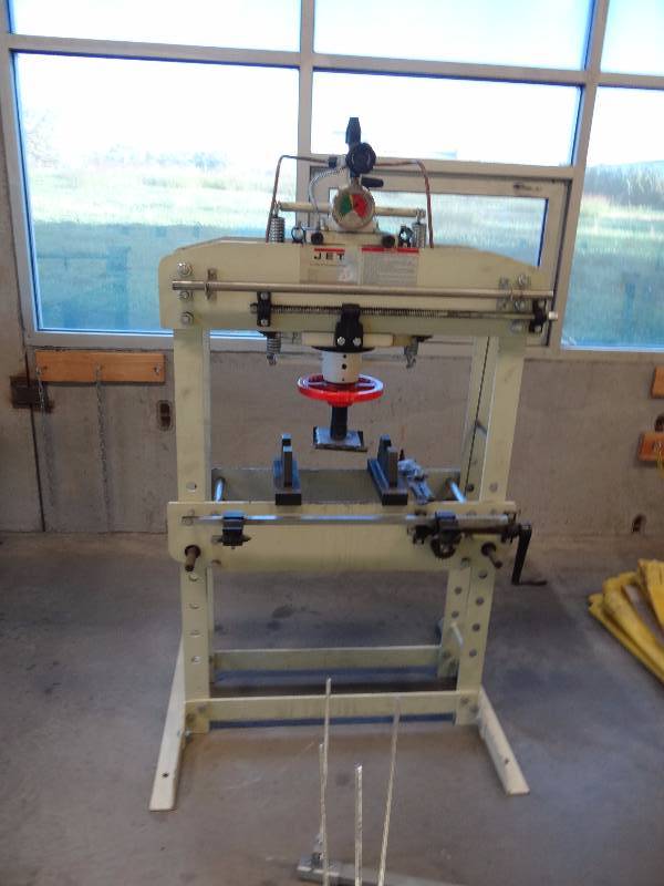 lot 5532 image: Jet 35 Ton Hydraulic Press