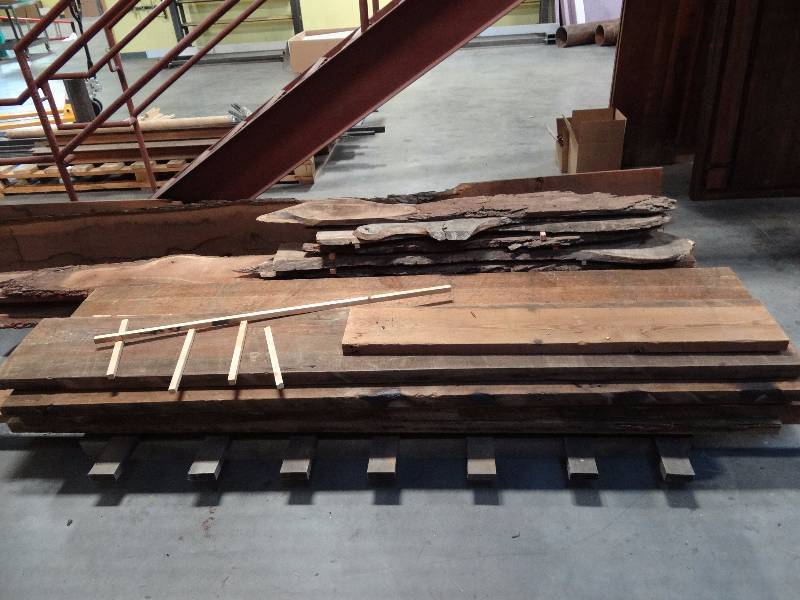 lot 5549 image: Pallet Of Seasoned Rough Cut Walnut