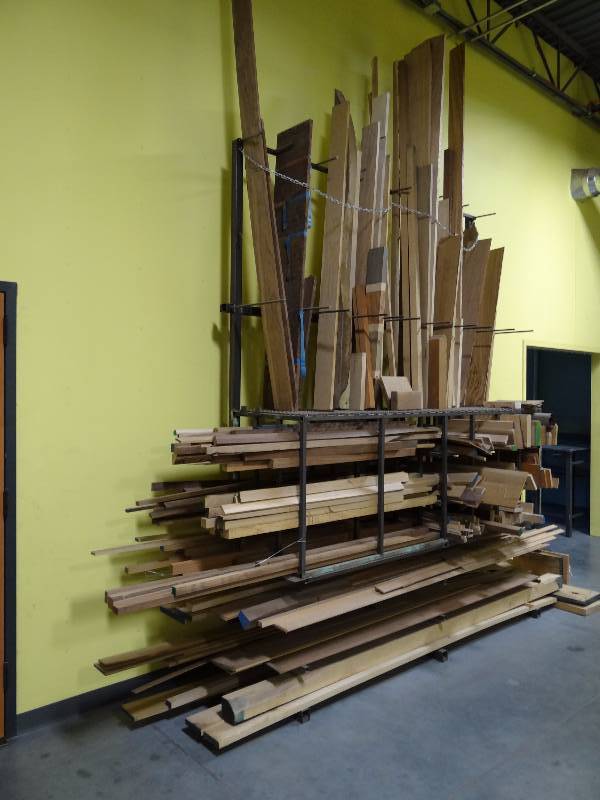 lot 5559 image: Very Large Lot Various Types Of Wood Remnants