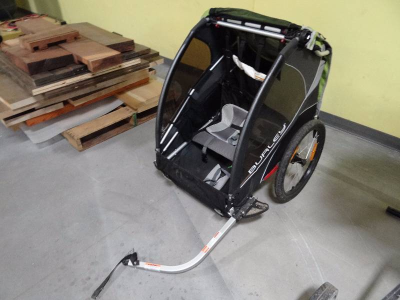 lot 5563 image: Burley Pull Behind Bike Trailer