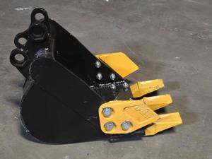 lot 14 image: UNUSED 2024 8 inch Bucket With Teeth For 1-2 Ton Mini Excavator